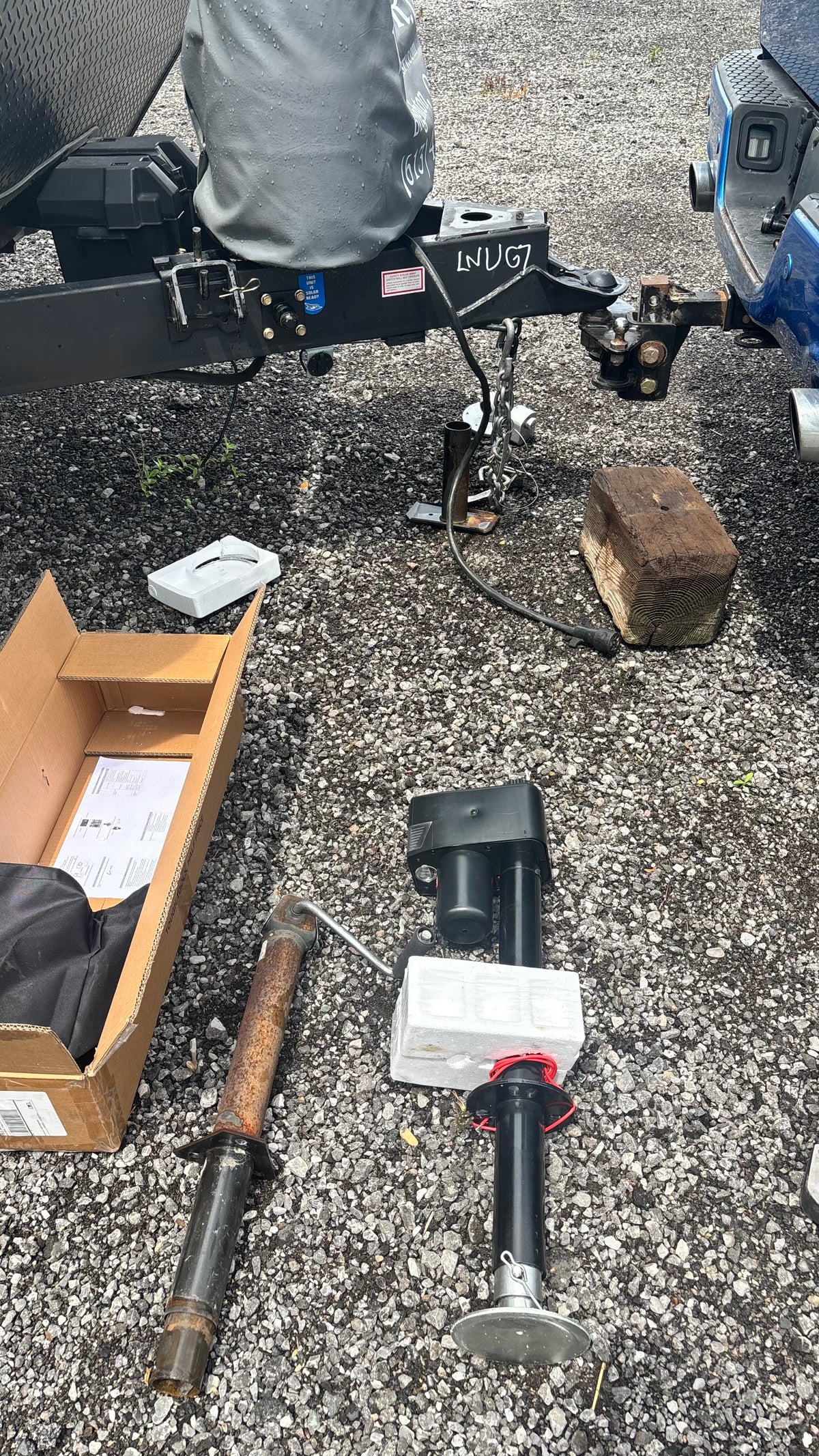 Electric Tongue Jack — Heavy Duty RV Trailer Lift